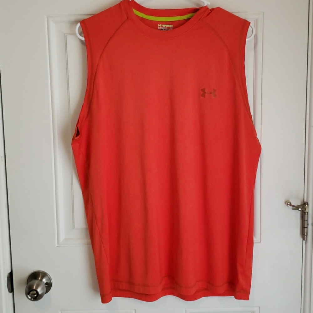 Under Armour heat gear loose fit